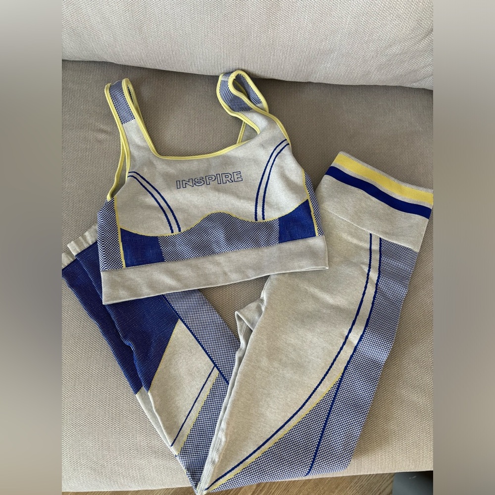 Fabletics workout set size Large